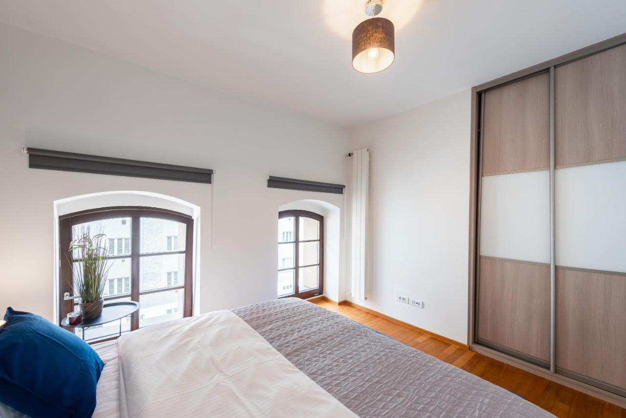 Apartment With Balcony And Parking Near The Prague Museum Exterior foto