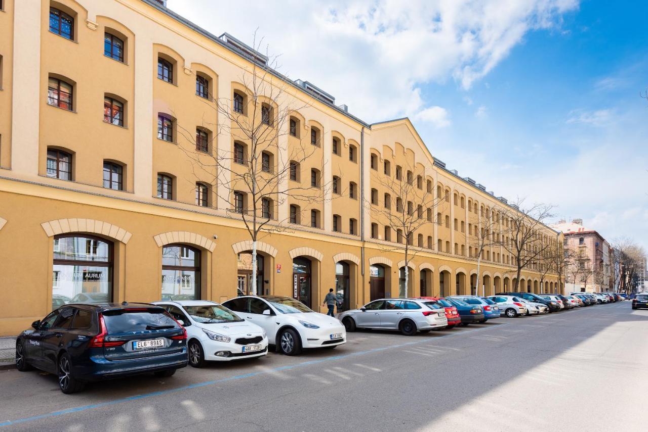 Apartment With Balcony And Parking Near The Prague Museum Exterior foto